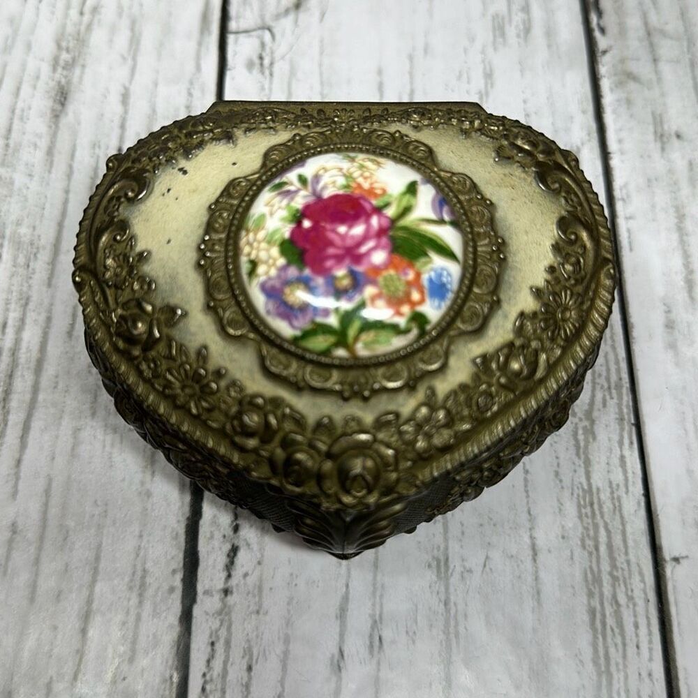 Heart Trinket Box Silver Metal Jewelry Porcelain Floral Cameo Red Velvet Lined